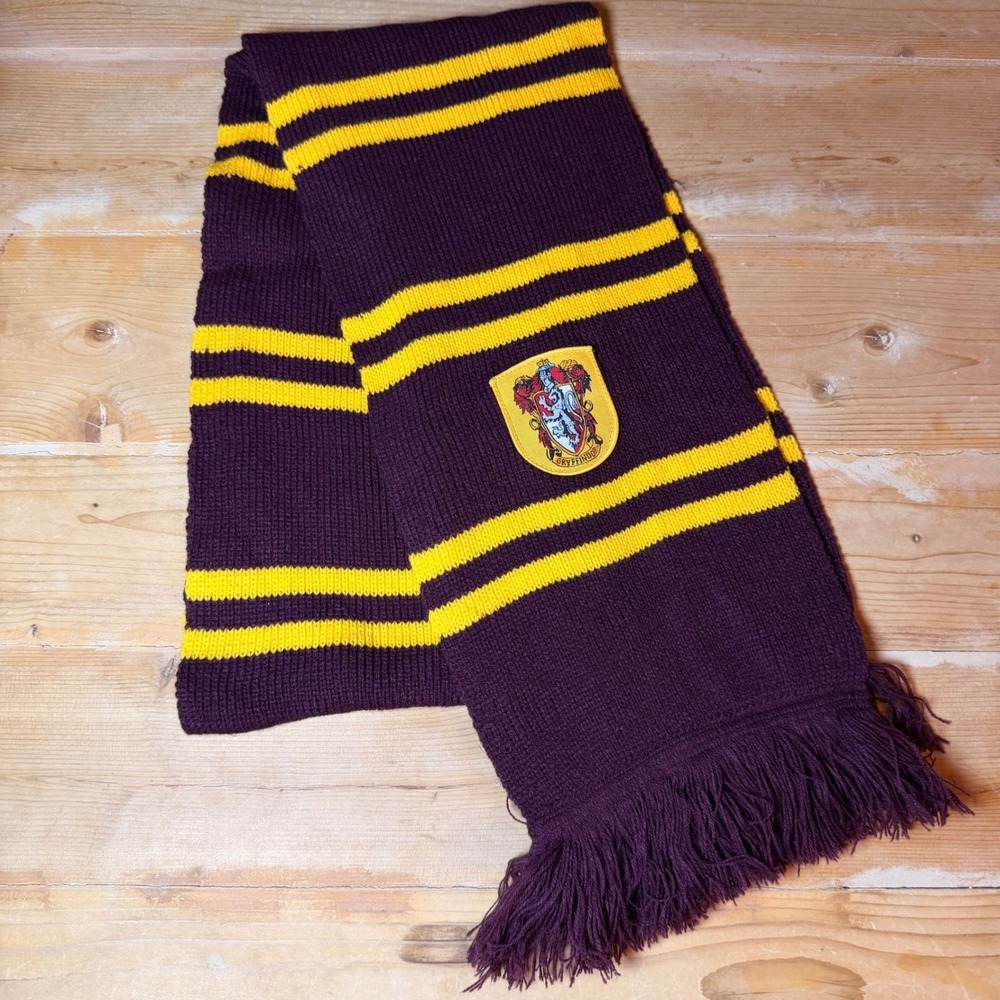 Harry Potter Gryffindor Scarf Maroon‎ Gold Striped Knit Crest Cosplay 9x70